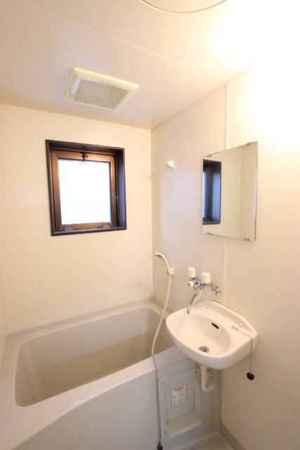 メゾンミレーの浴室