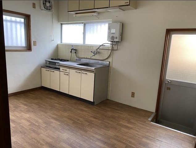  和歌山市 平井 (紀ノ川駅) 2階建 5DKのキッチン|使いやすいキッチンです