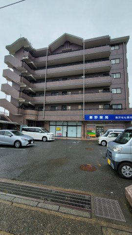 グランドエンブレム秦野の外観