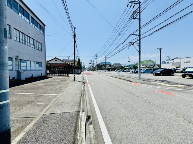 【土地】前橋市南町１期　約５１坪の前面道路含む現地写真