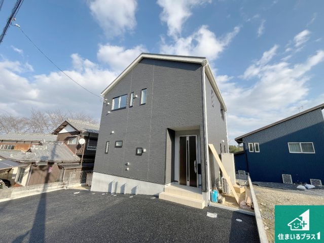 湖南市柑子袋西　第1期　新築一戸建ての外観|安心の10年保証！外観を美しく保ち、雨水で汚れを落とします！気になることがありましたら、お気軽にお問い合わせください！