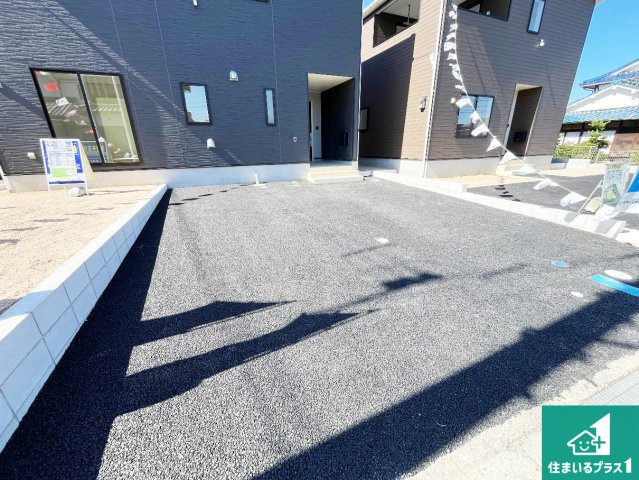 野洲市六条　第1期　新築一戸建ての駐車場|駐車スペース！散水栓があるので、こまめに愛車を洗えます！