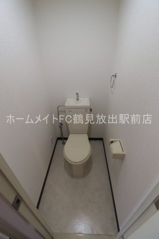 大阪市鶴見区今津中１丁目の賃貸マンションのトイレ