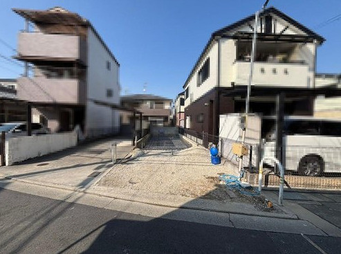 東区野尻町　戸建ての前面道路含む現地写真