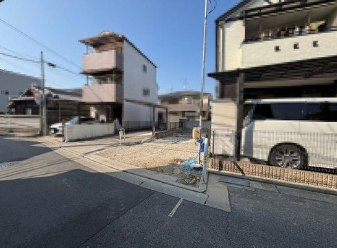 東区野尻町　戸建ての前面道路含む現地写真