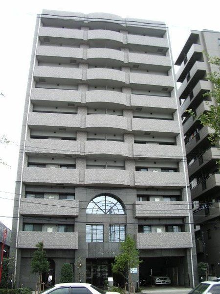 ロイヤルエンブレムの外観