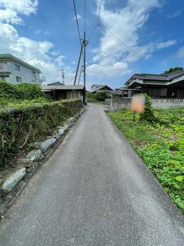 中村3丁目　売土地の前面道路含む現地写真