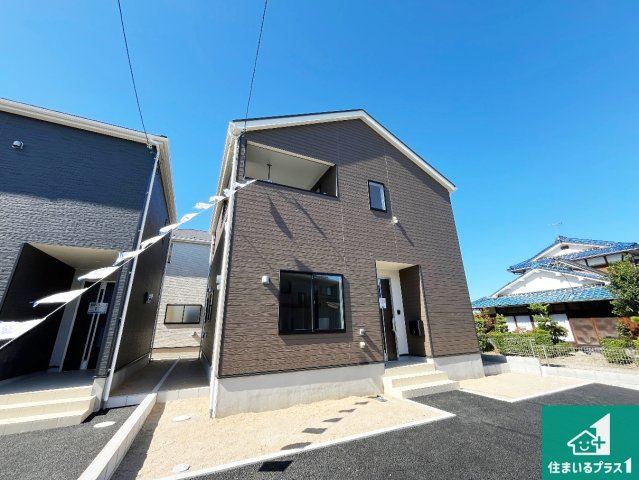 野洲市六条　第1期　新築一戸建ての外観|お客様に長く安心して住んでいだだける事にこだわった家づくり！住んでからのアフターサービスにもしっかりと取り組んでいます！