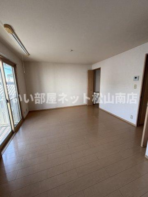 【内装】 | カンタベリ