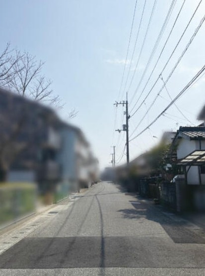 高知市北御座　中古一戸建ての前面道路含む現地写真|前面道路含む現地写真です