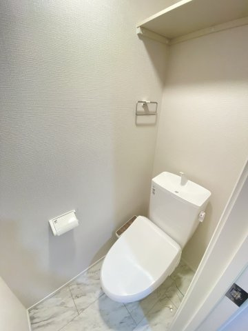 【新築】RESI大沢川原　Ⅰのトイレ