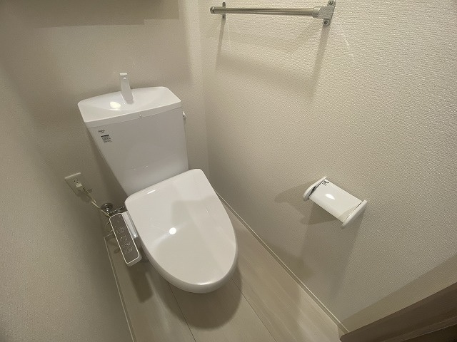 神戸市長田区東尻池町１丁目のアパートのトイレ|ウォシュレット付