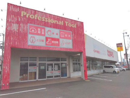 久世郡久御山町　貸店舗の外観