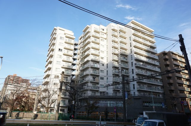 ニューライフ西早稲田の外観