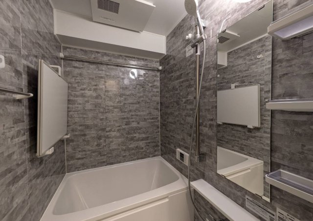 シャルマン赤坂の浴室|きれいなお風呂です