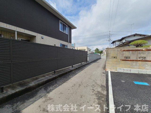 【新築戸建】　いわき市四倉町第17　限定1棟の前面道路含む現地写真|南西2.3ｍ公道