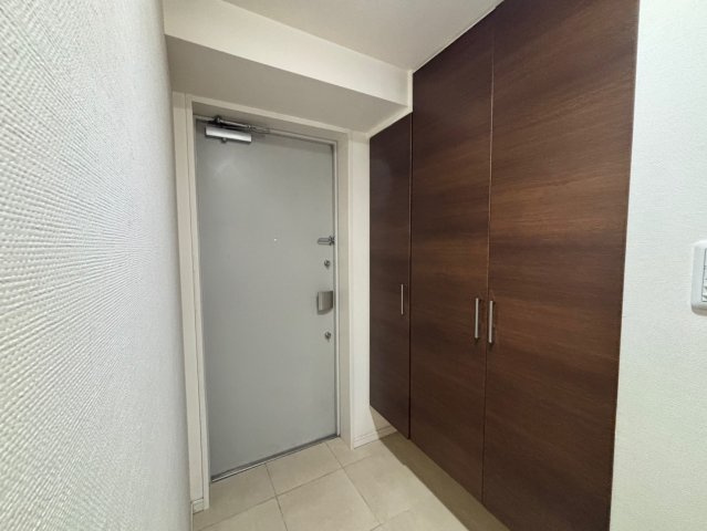 エクセレントプレイスドリームマークス　の玄関