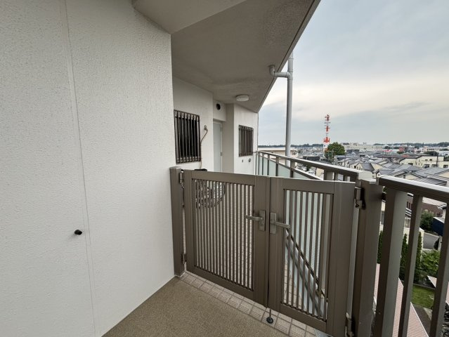 エクセレントプレイスドリームマークス　の玄関