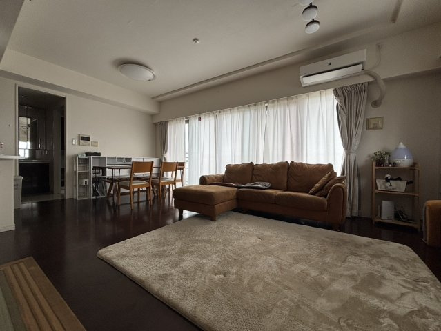 エクセレントプレイスドリームマークス　の居間・リビング