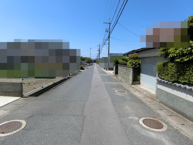 米子市旗ヶ崎2丁目売地（解体更地渡し）の前面道路含む現地写真