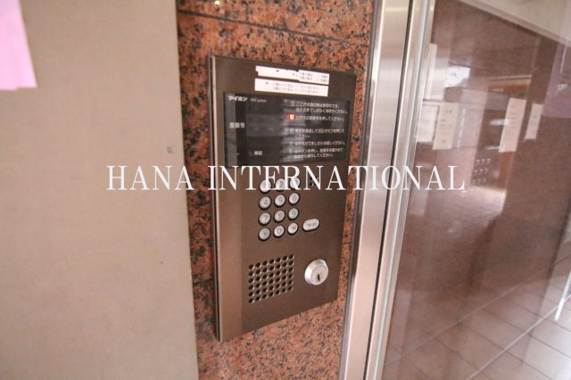 クレオ舞浜Bのエントランス