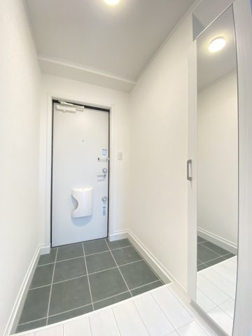 【新築】RESI大沢川原　Ⅱの玄関