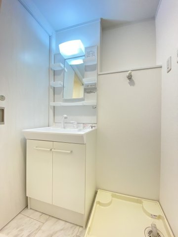 【新築】RESI大沢川原　Ⅱの独立洗面台