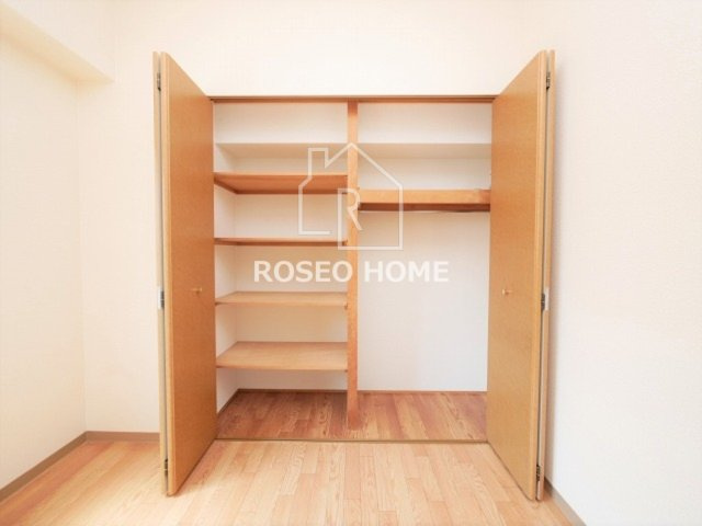 グラマシー立売堀の収納