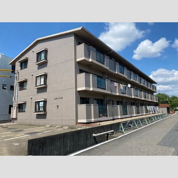 ソレアード川添の外観