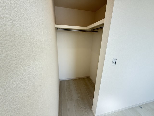 深井中町全1棟の収納