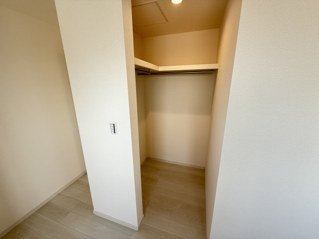 深井中町全1棟の収納