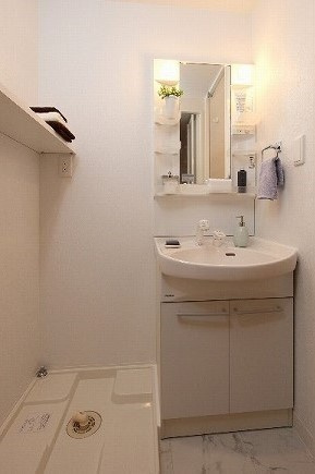 新品家具付きマンション比恵町11(KaGood福岡)の洗面所