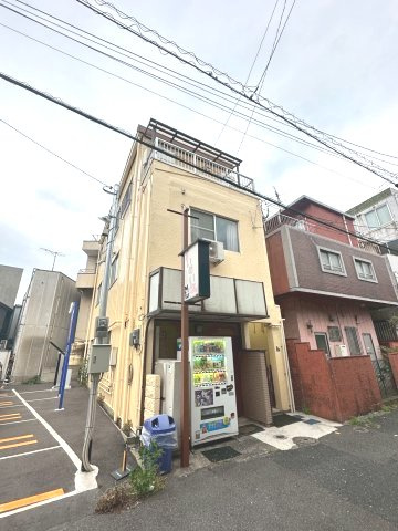SSビルの外観