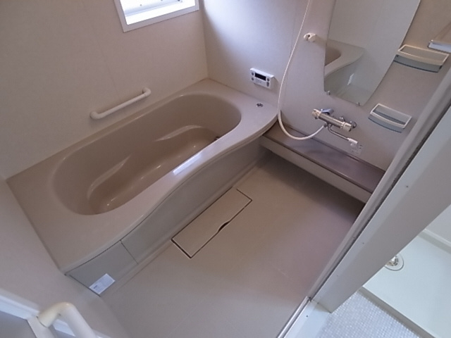 神戸市北区谷上南町のテラスの浴室|追焚機能付浴室