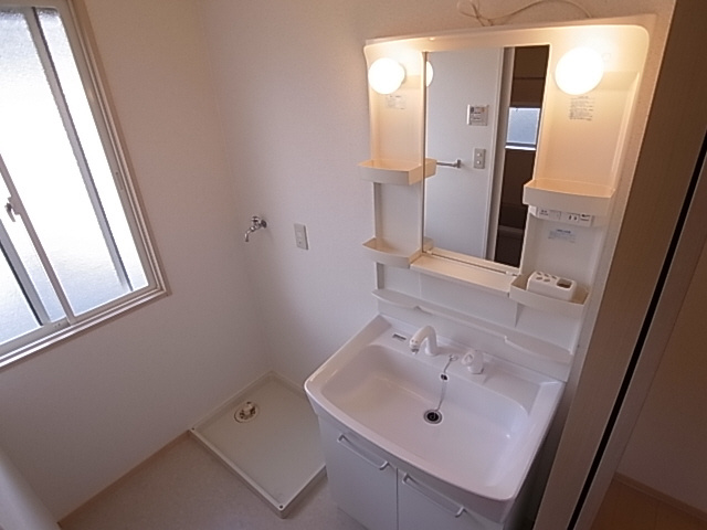 神戸市北区谷上南町のテラスの洗面所|シャンプードレッサー