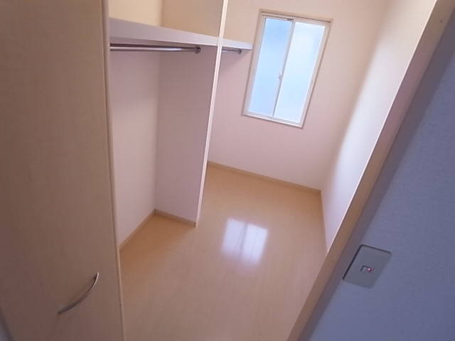 神戸市北区谷上南町のテラスの収納|ウォークインクローゼット付