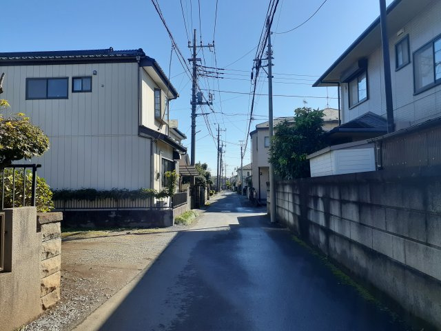 東松山市幸町　 土地４９坪の前面道路含む現地写真|北東幅員3.8ｍ公道の約3.02ｍ接道