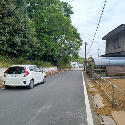 東松山市大谷  土地９１坪の前面道路含む現地写真|北西側公道約10ｍに約12.5ｍ接道