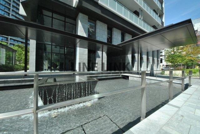 ザファインタワー梅田豊崎の駐車場