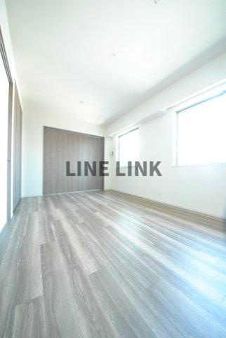 ザファインタワー梅田豊崎の居間・リビング