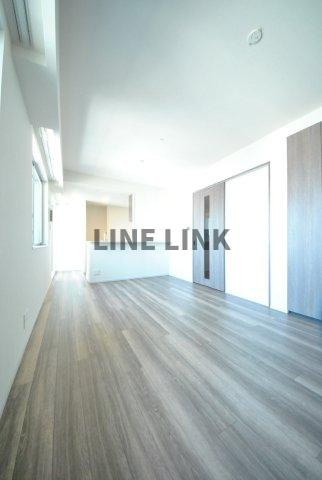 ザファインタワー梅田豊崎の居間・リビング