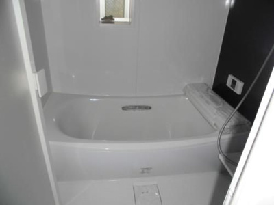 【浴室】 | クレイドルガーデン横浜市金沢区六浦南第１０　８号棟