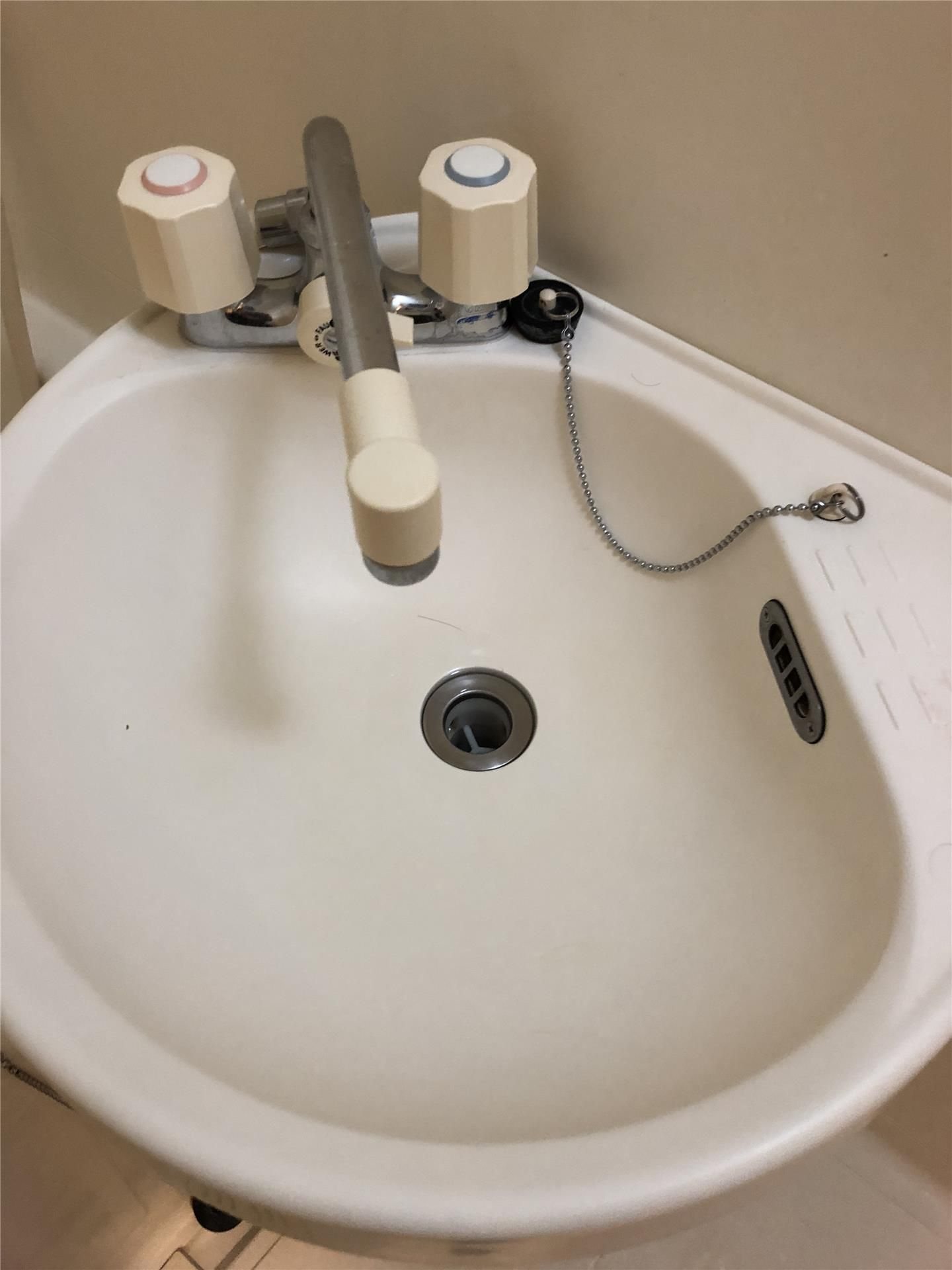 シャトー三和船場の洗面所