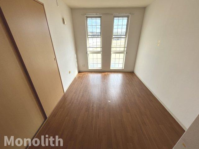 ポラールの洋室