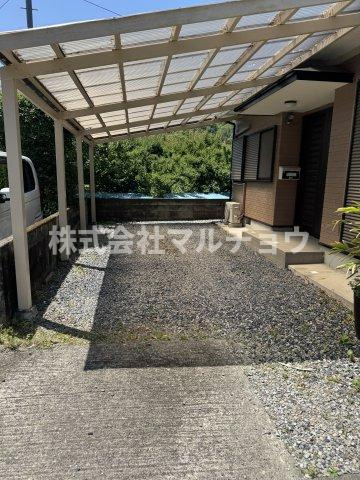 下三栖戸建の駐車場