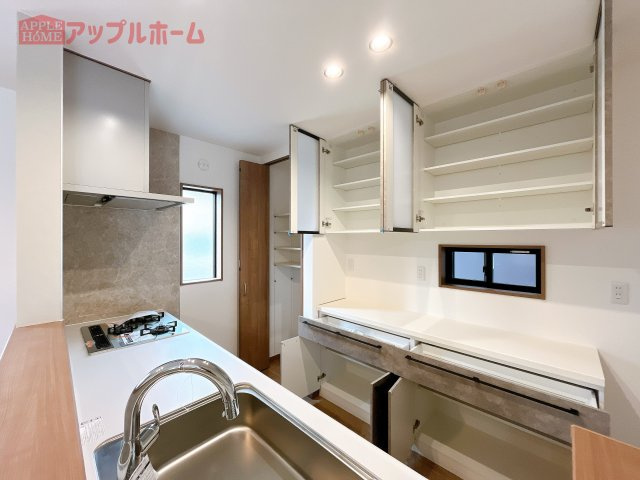 熊谷市久保島　新築戸建　のキッチン