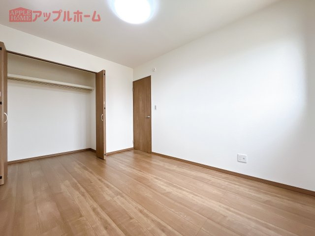 熊谷市久保島　新築戸建　の洋室