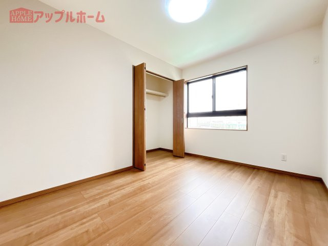 熊谷市久保島　新築戸建　の洋室