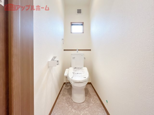 熊谷市久保島　新築戸建　のトイレ