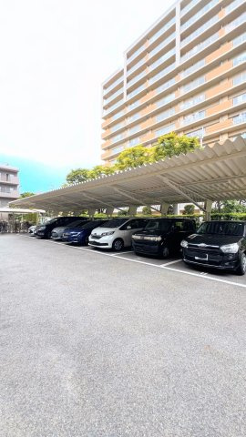 グランドメゾン新伊丹の駐車場|駐車場